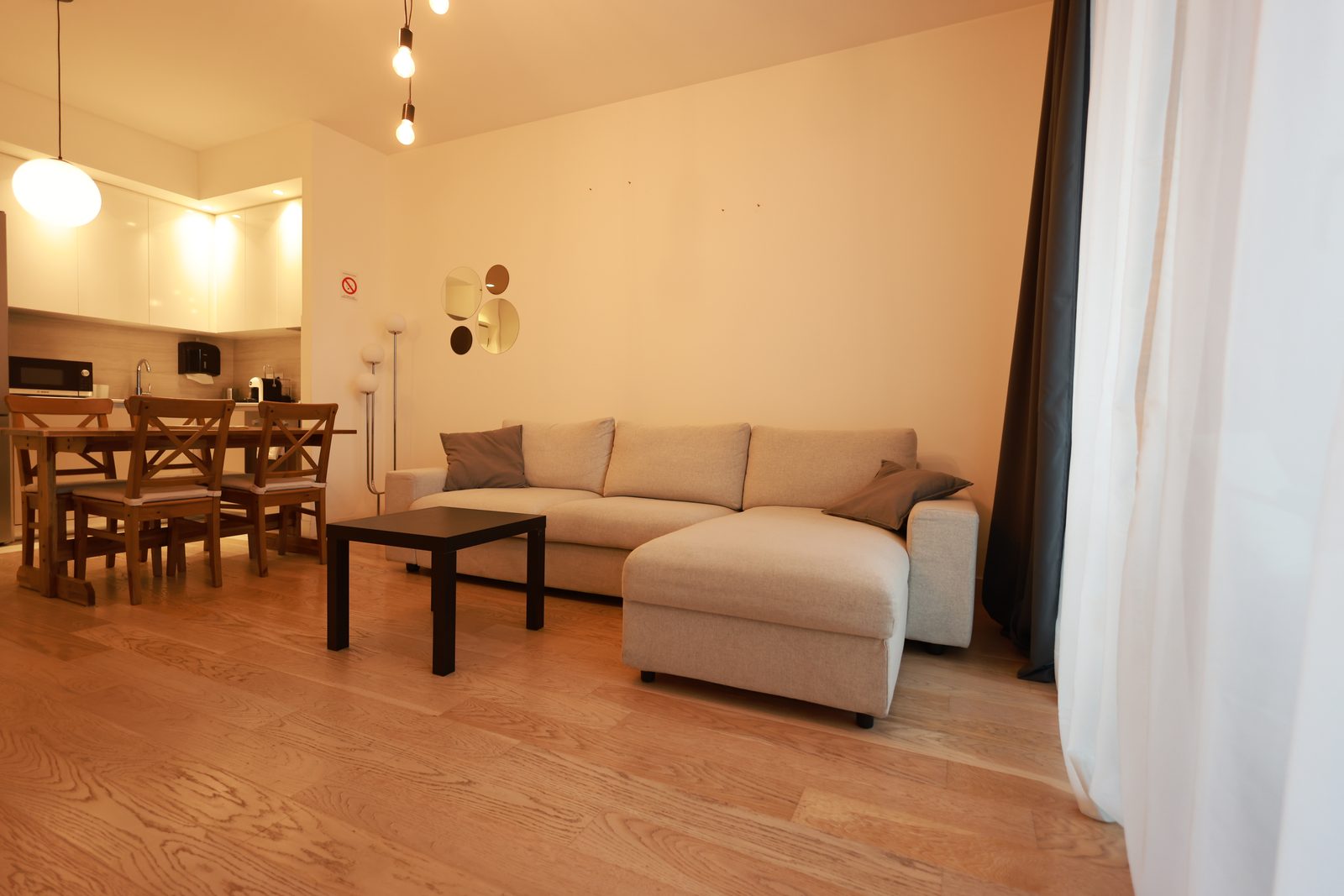 Deluks apartman dnevni boravak - BW Royal